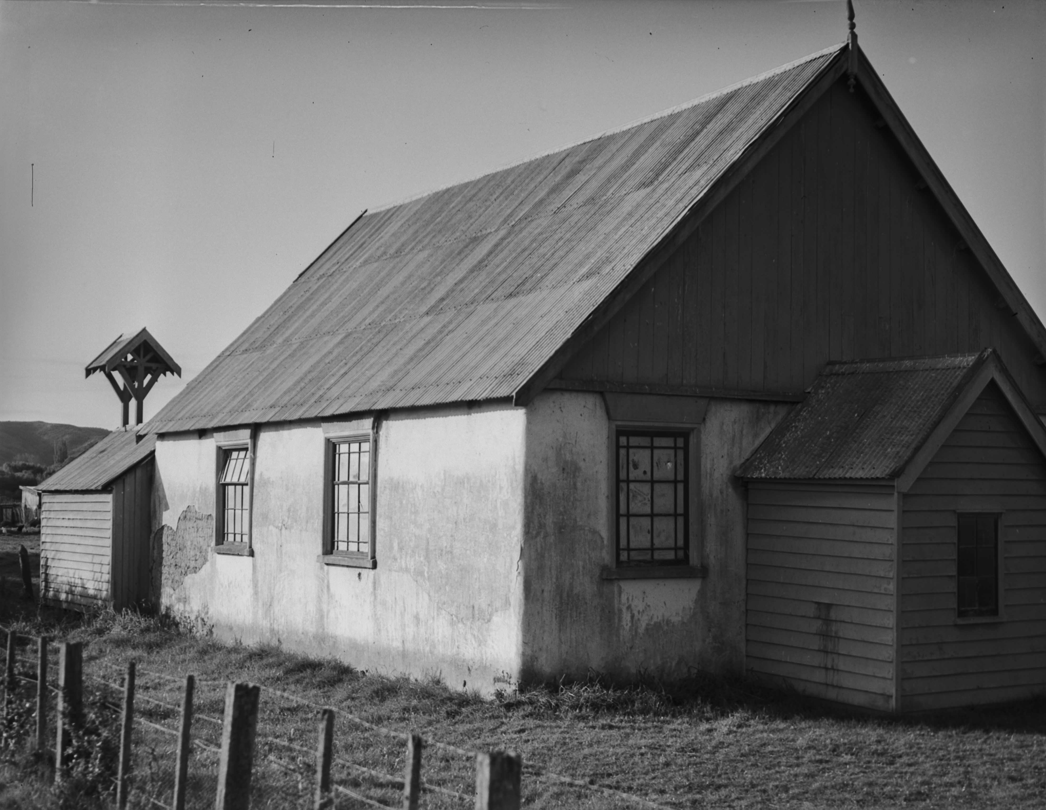 Black and white photo of the small chapel.